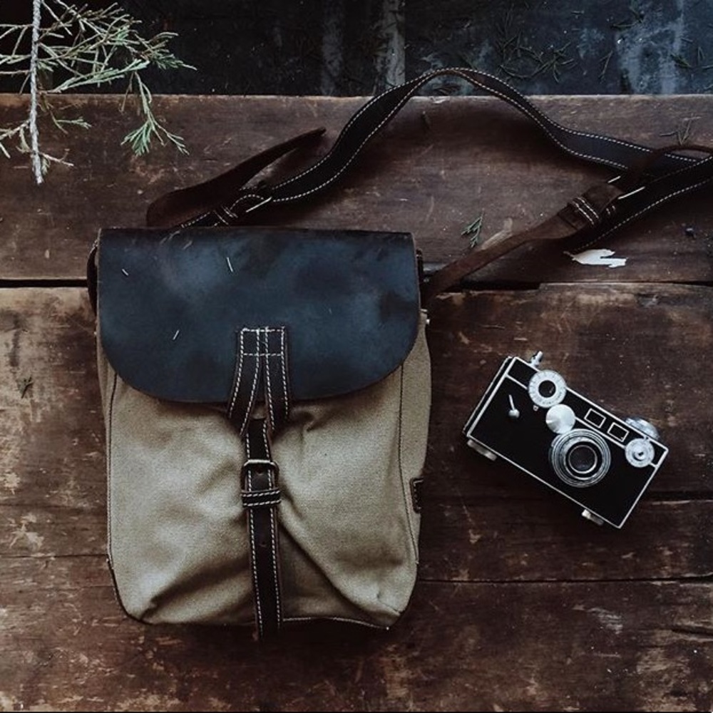 UBB Fairmount Crossbody